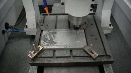 靴型用の高精度金属型彫刻機 6060 CNC ルーター